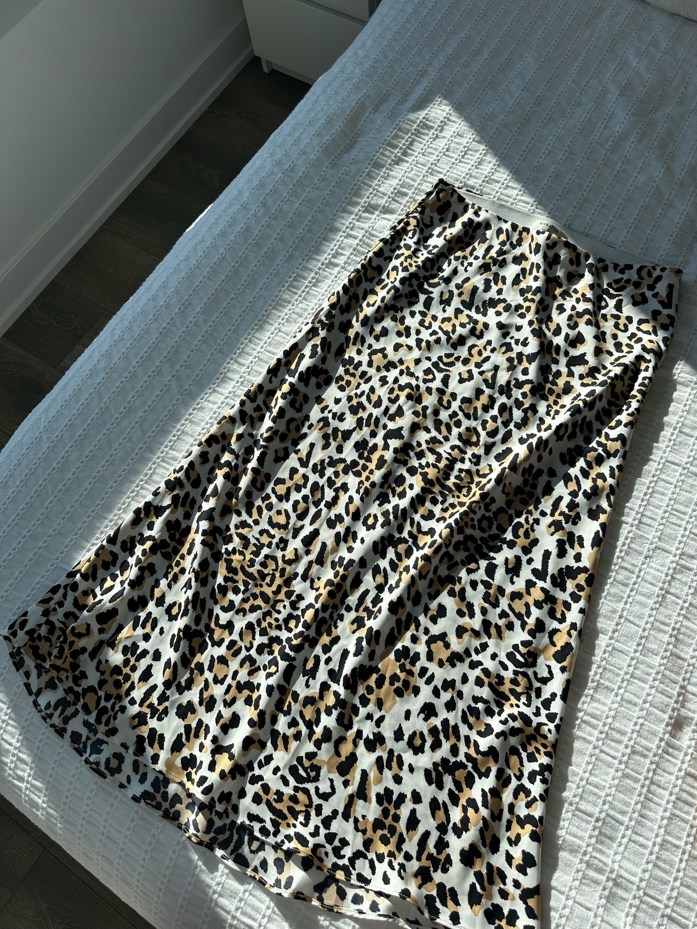 Aritzia: Leopard-Print Midi Skirt